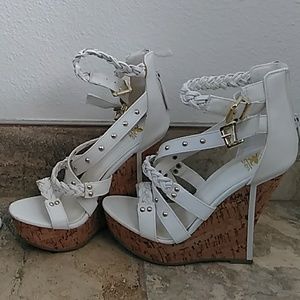 White  cork wedges